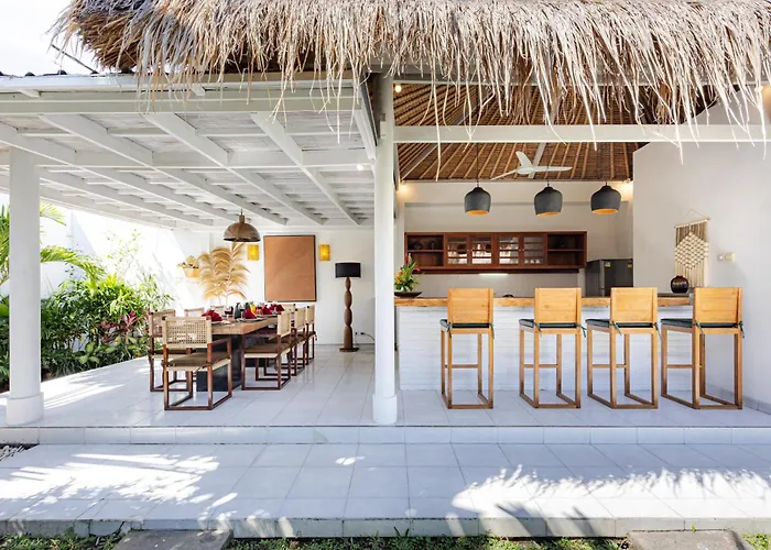 Villa Noa By Optimum Bali - 10min Walk To Seminyak (Bali)
